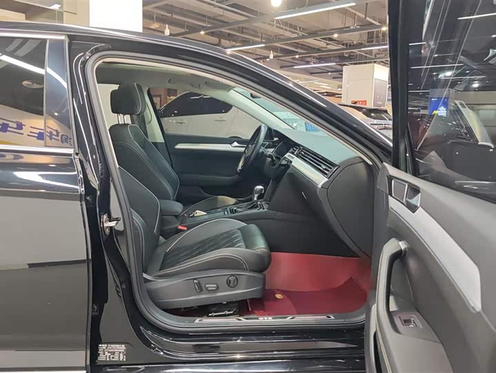 Фото 8 - Volkswagen Magotan GTE Hybrid