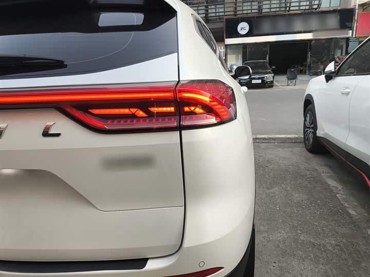 Фото 8 - Haval H6