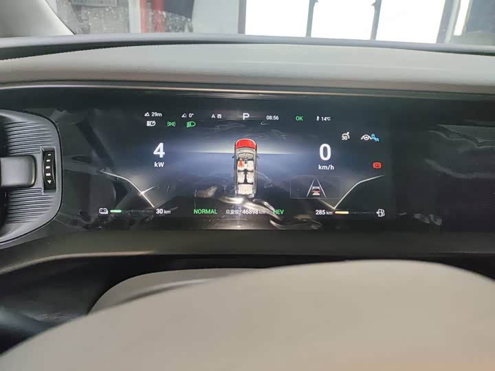 Фото 7 - Denza D9