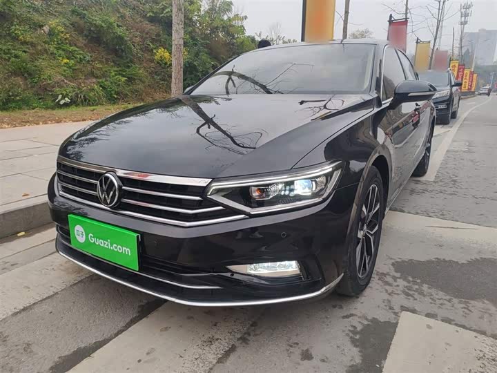 Фото 2 - Volkswagen Magotan