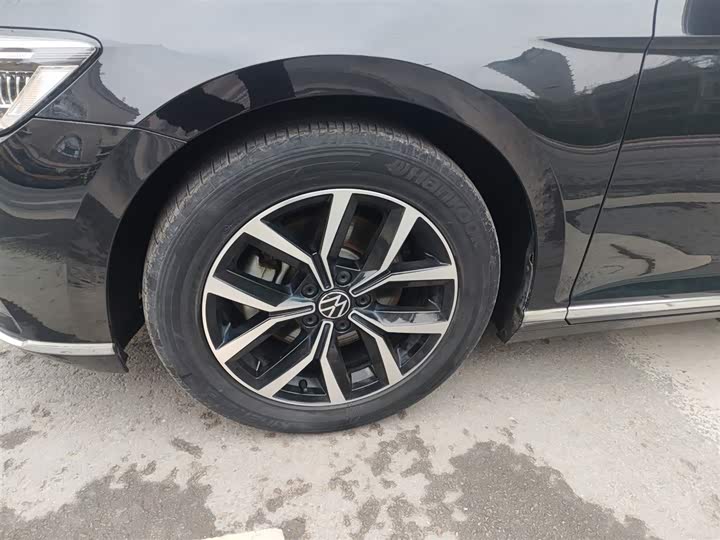 Фото 23 - Volkswagen Magotan