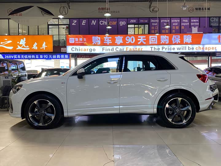 Фото 4 - Audi Q3