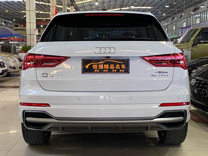 Фото 6 - Audi Q3