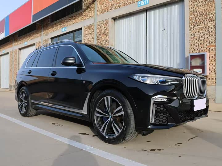 Фото 3 - BMW X7