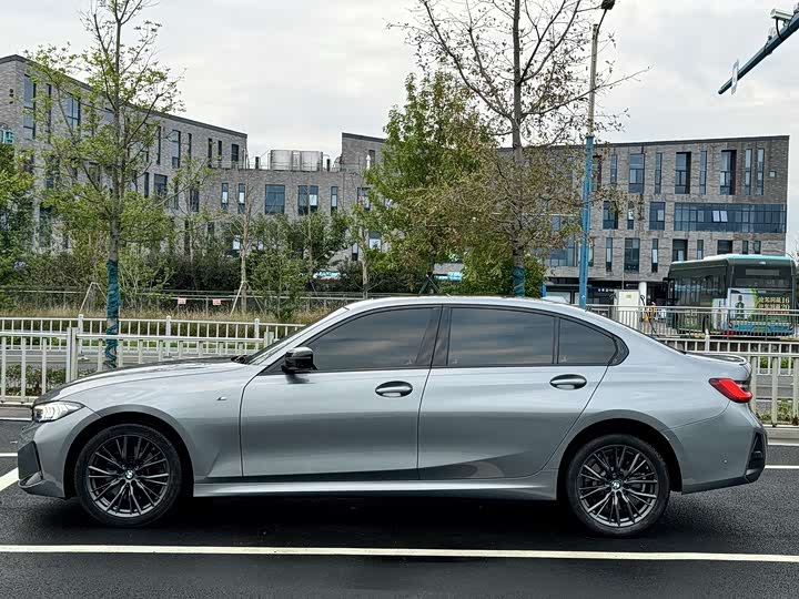 Фото 3 - BMW 3 Series