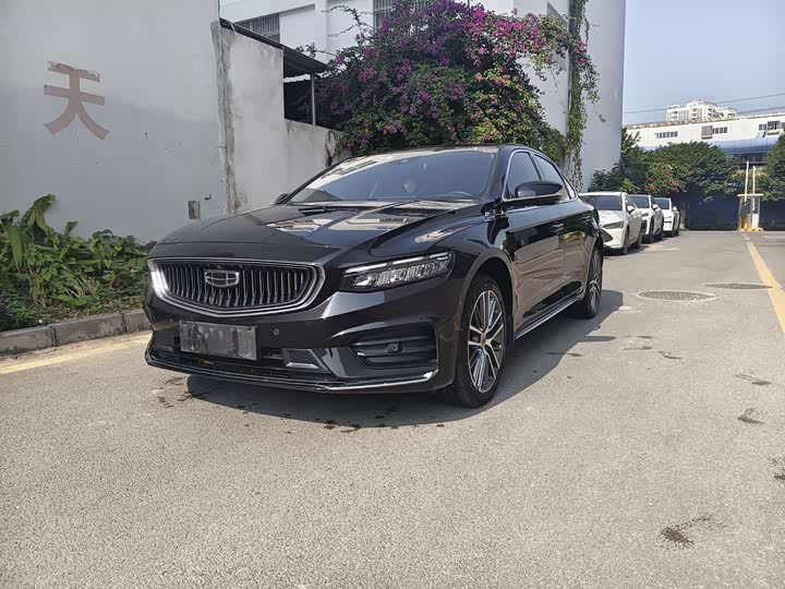 Фото 1 - Geely Preface