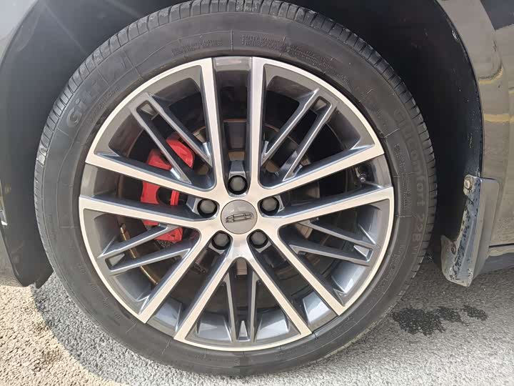 Фото 13 - Geely Preface