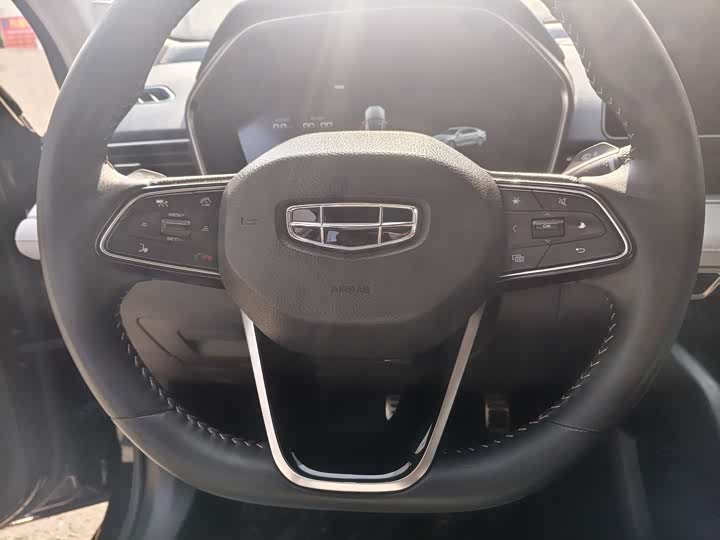 Фото 6 - Geely Preface