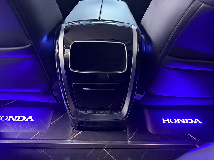 Фото 14 - Honda Elysion