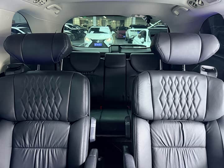 Фото 15 - Honda Elysion