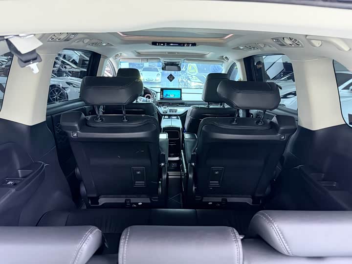 Фото 21 - Honda Elysion