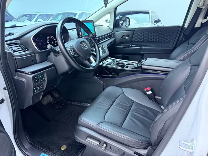 Фото 4 - Honda Elysion