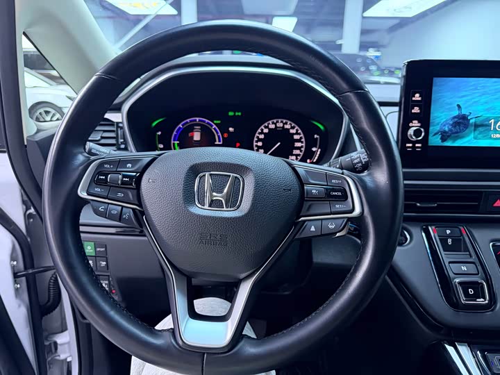 Фото 5 - Honda Elysion