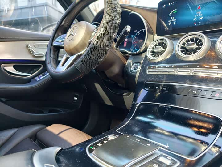 Фото 13 - Mercedes-Benz GLC-Class