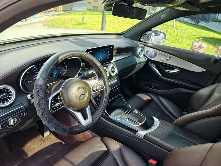 Фото 8 - Mercedes-Benz GLC-Class