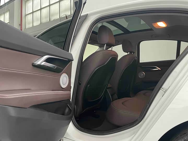 Фото 19 - BMW 1 Series