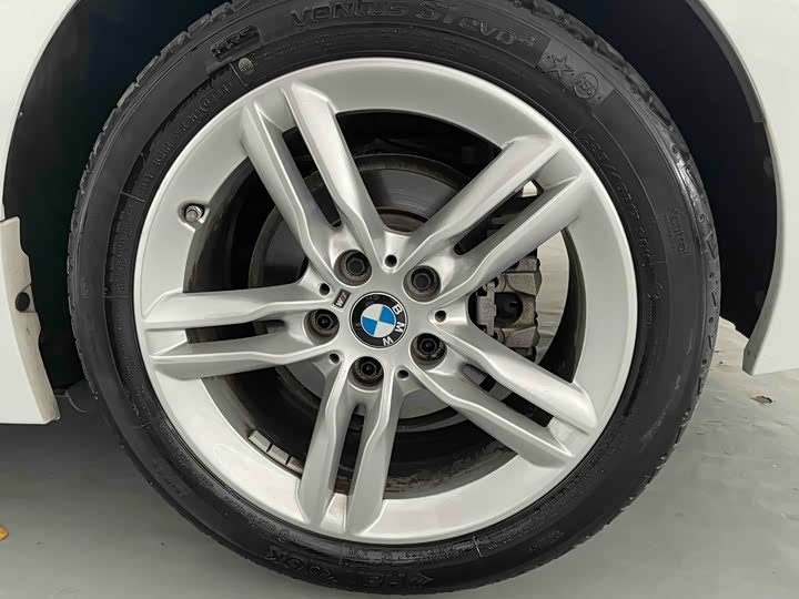 Фото 23 - BMW 1 Series