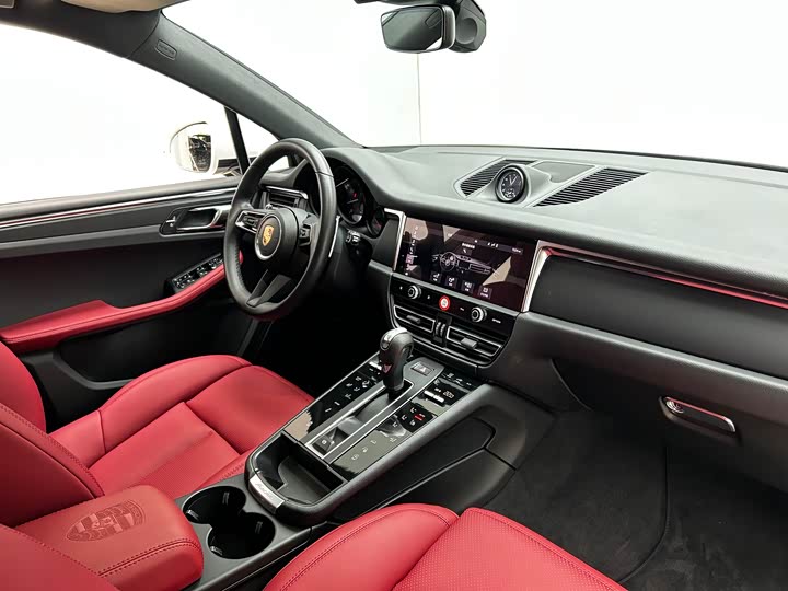 Фото 22 - Porsche Macan