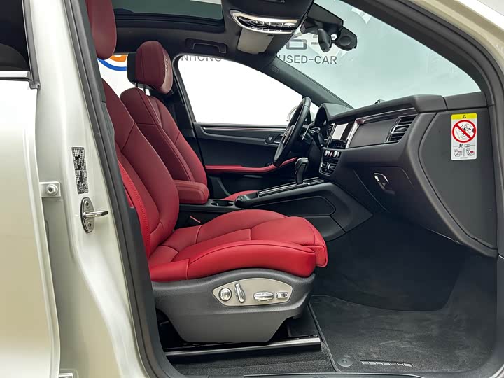 Фото 23 - Porsche Macan