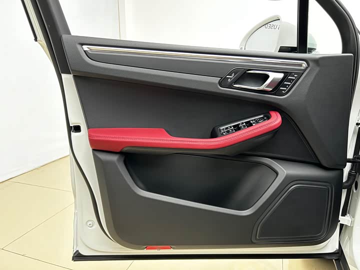 Фото 5 - Porsche Macan