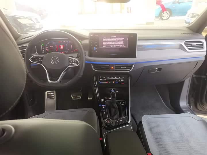 Фото 10 - Volkswagen Tayron