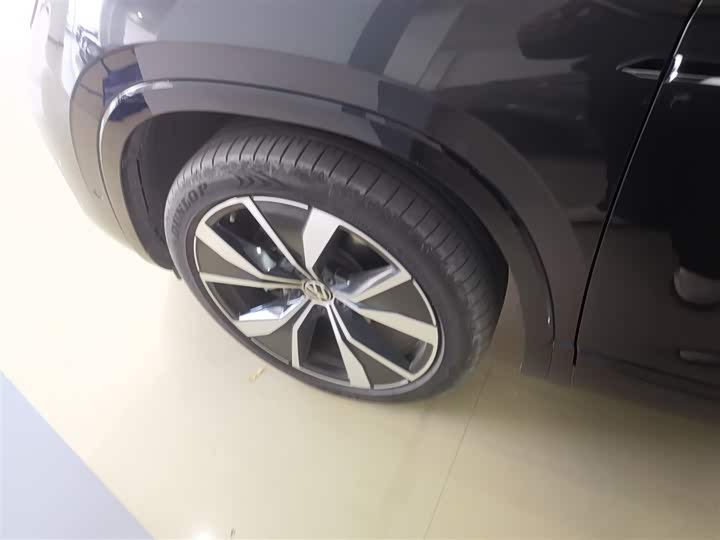 Фото 23 - Volkswagen Tayron