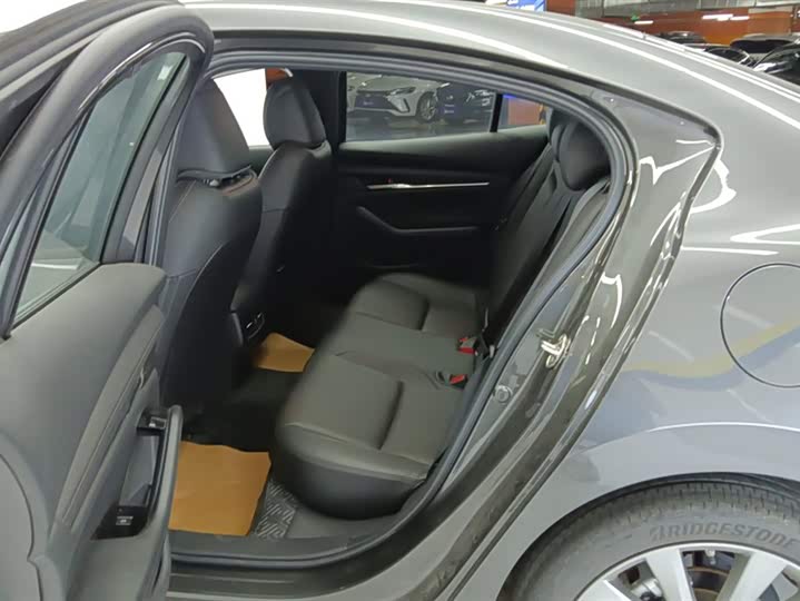 Фото 11 - Mazda 3 (Axela)