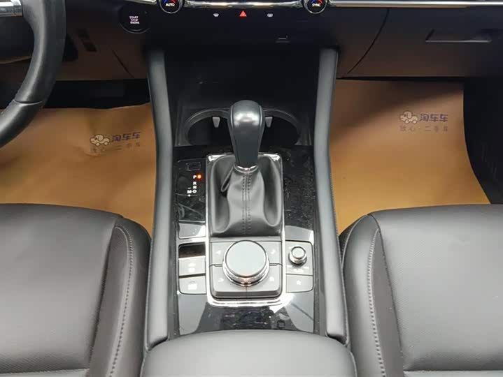 Фото 16 - Mazda 3 (Axela)