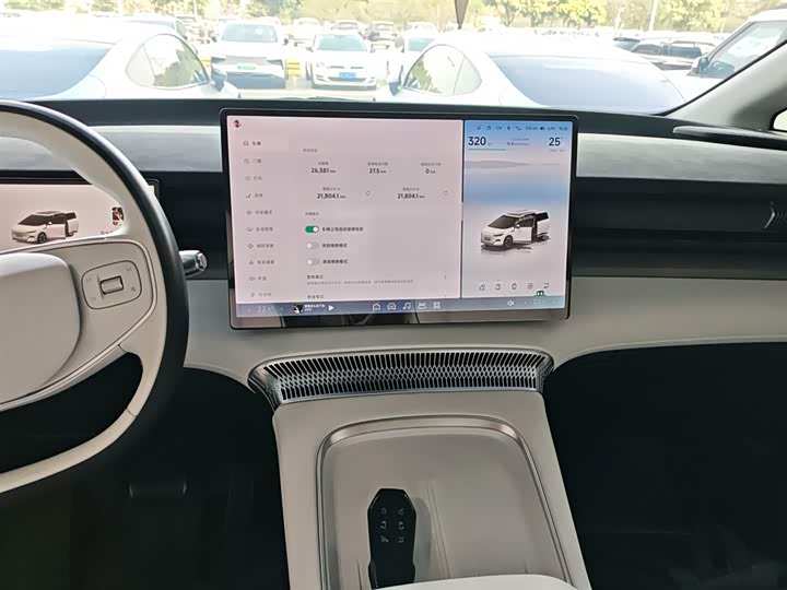 Фото 13 - XPeng X9