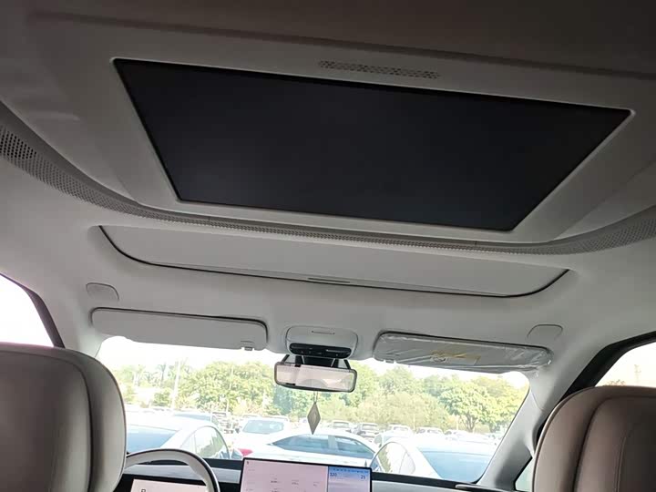 Фото 18 - XPeng X9