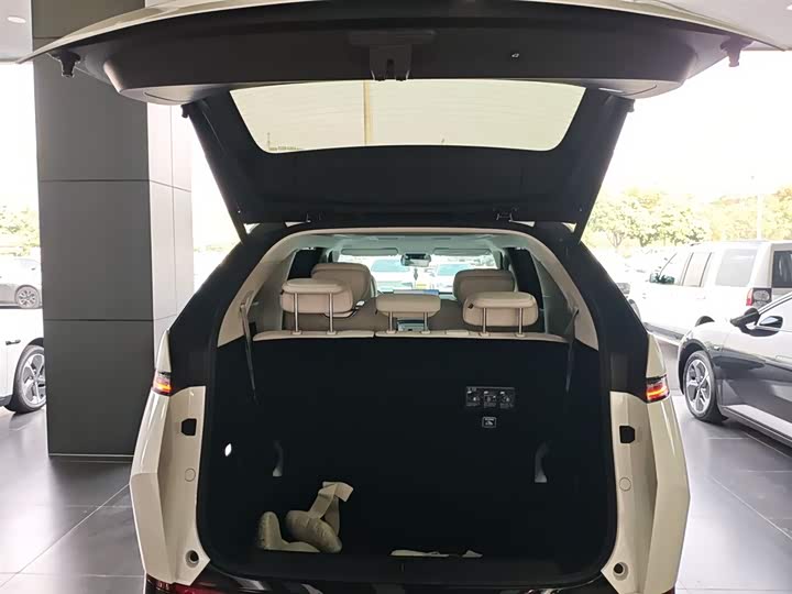 Фото 19 - XPeng X9