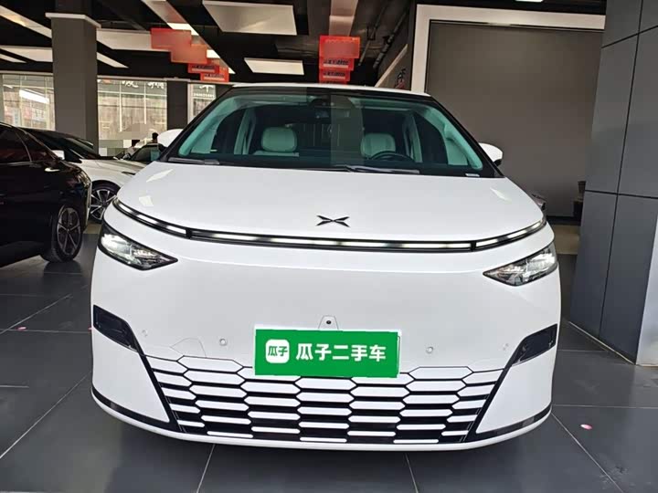 Фото 3 - XPeng X9