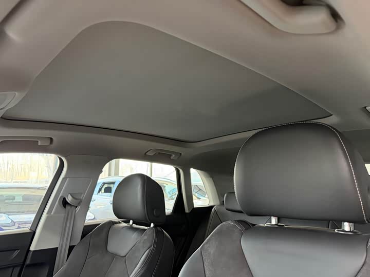 Фото 14 - Audi Q3