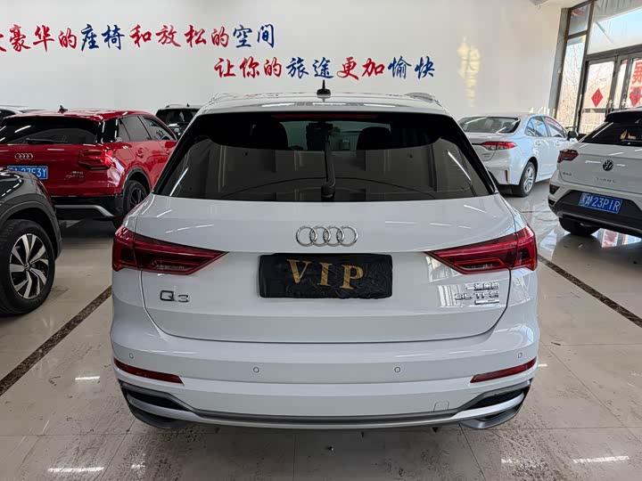 Фото 3 - Audi Q3