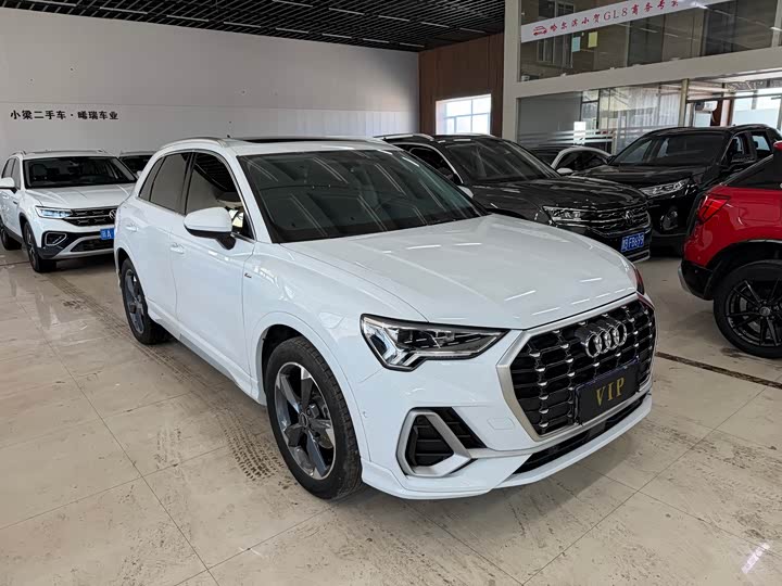 Фото 5 - Audi Q3