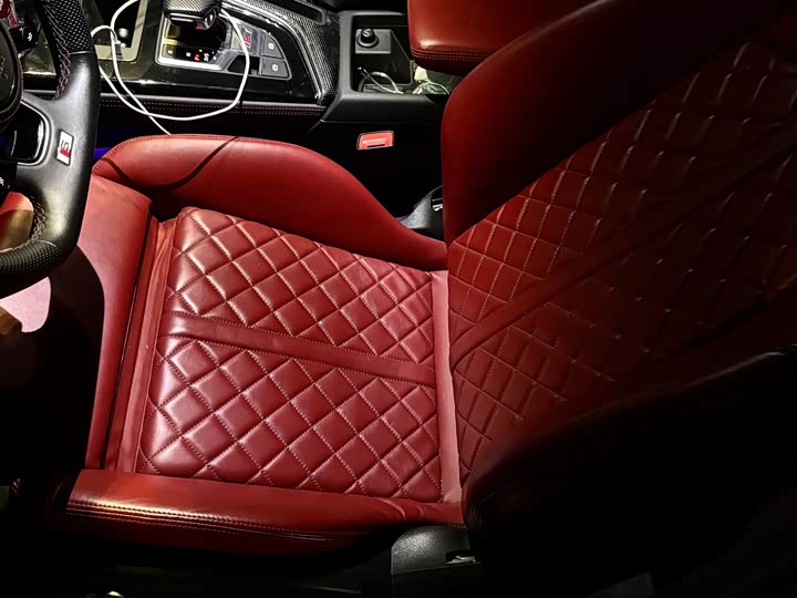 Фото 10 - Audi S4