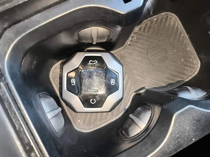 Фото 9 - Jetour T2