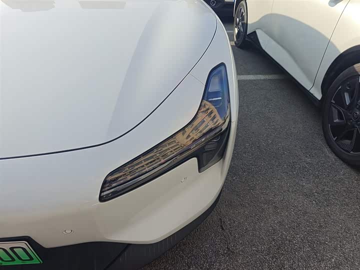 Фото 24 - XPeng Mona M03