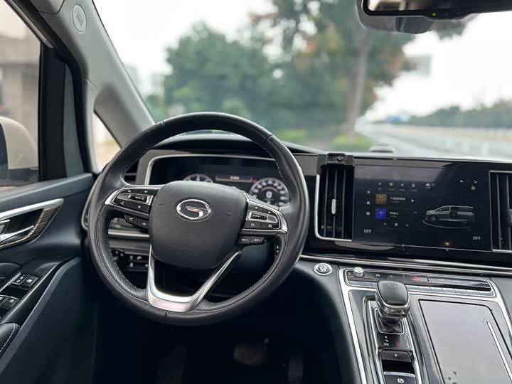 Фото 11 - GAC Trumpchi M8