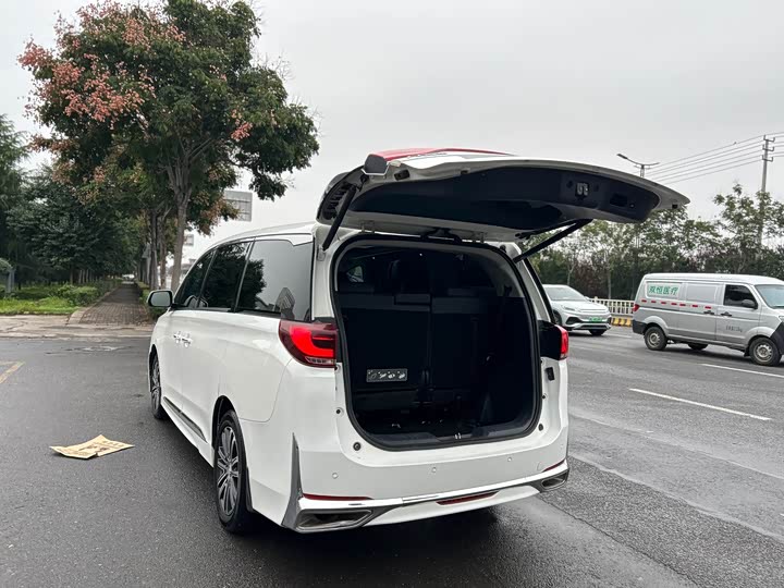 Фото 16 - GAC Trumpchi M8