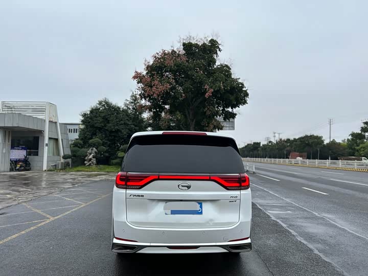 Фото 4 - GAC Trumpchi M8