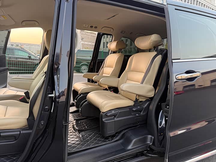 Фото 13 - Honda Odyssey