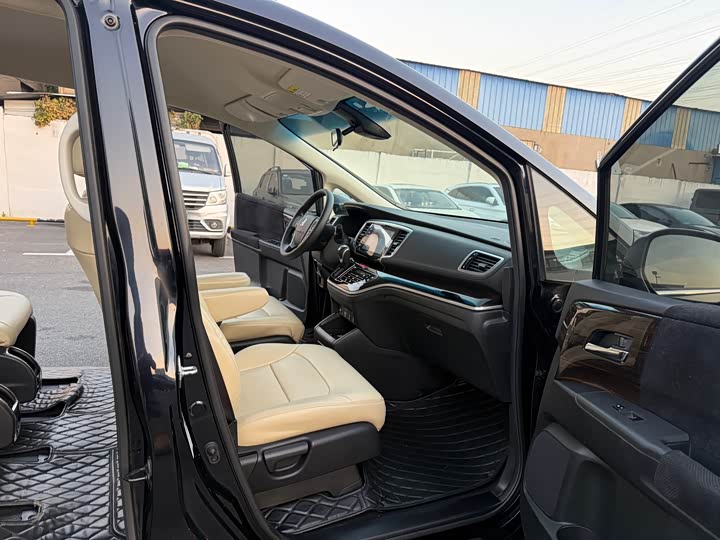 Фото 21 - Honda Odyssey