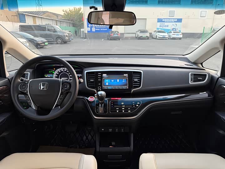 Фото 6 - Honda Odyssey