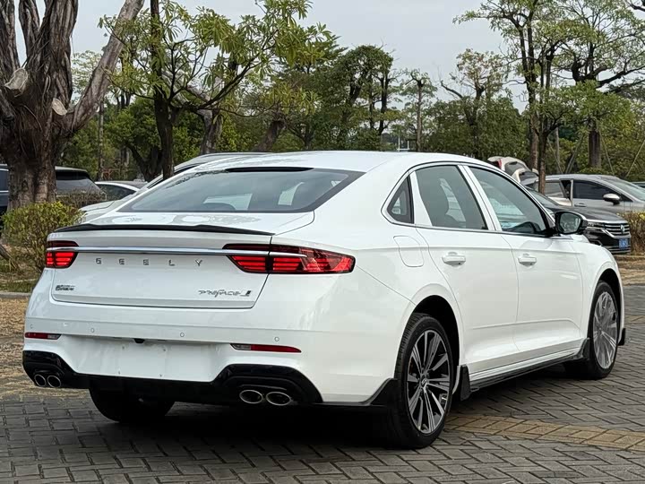 Photo 15 - Geely Preface