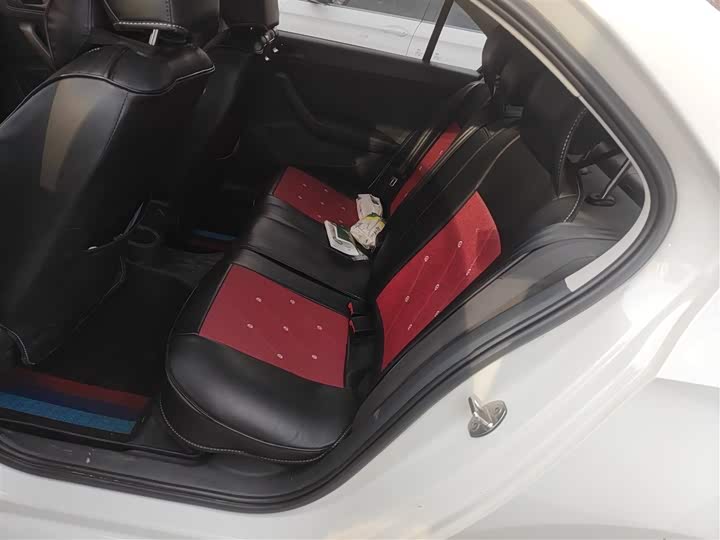 Фото 17 - Volkswagen Santana