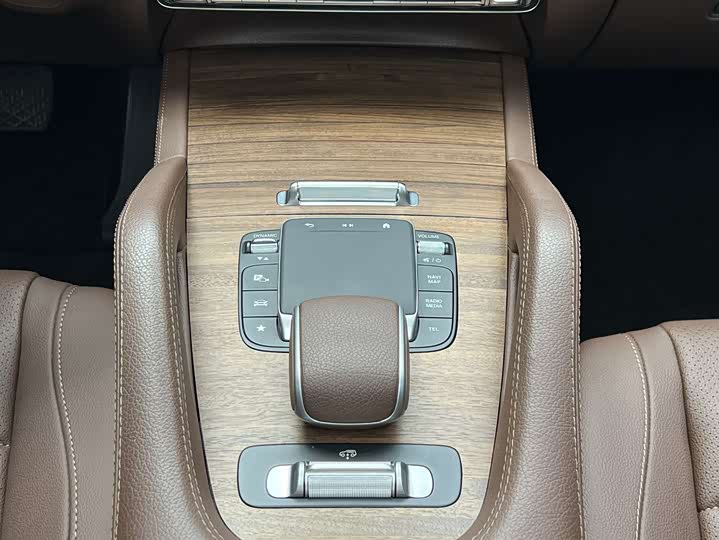 Фото 16 - Mercedes-Benz GLE-Class