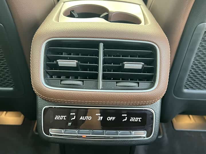 Фото 19 - Mercedes-Benz GLE-Class