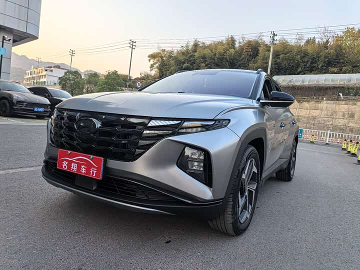 Фото 1 - Hyundai Tucson L