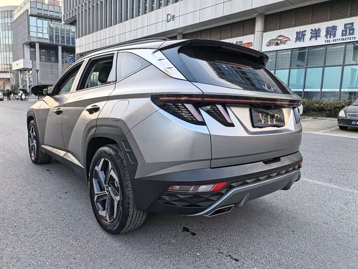 Фото 11 - Hyundai Tucson L